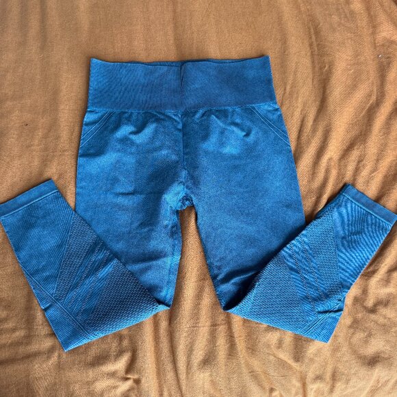 SoulCycle Mesh Leggings size L - Picture 3 of 5